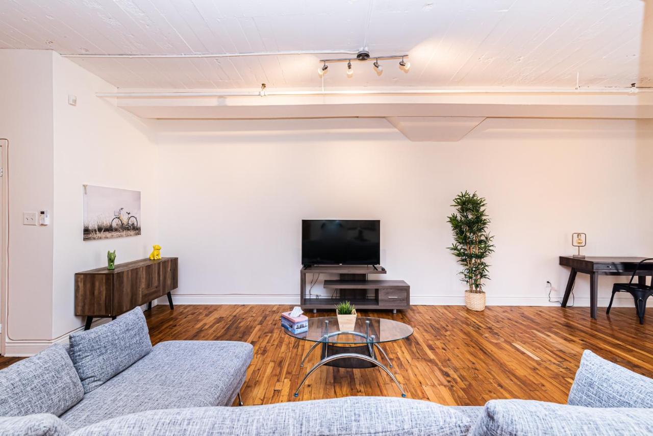 Artistic & Tech Mile End Suites